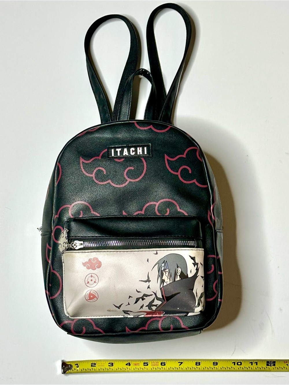 Naruto Shippuden Itachi Akatsuki with Pink Cloud Accents and Character Panel